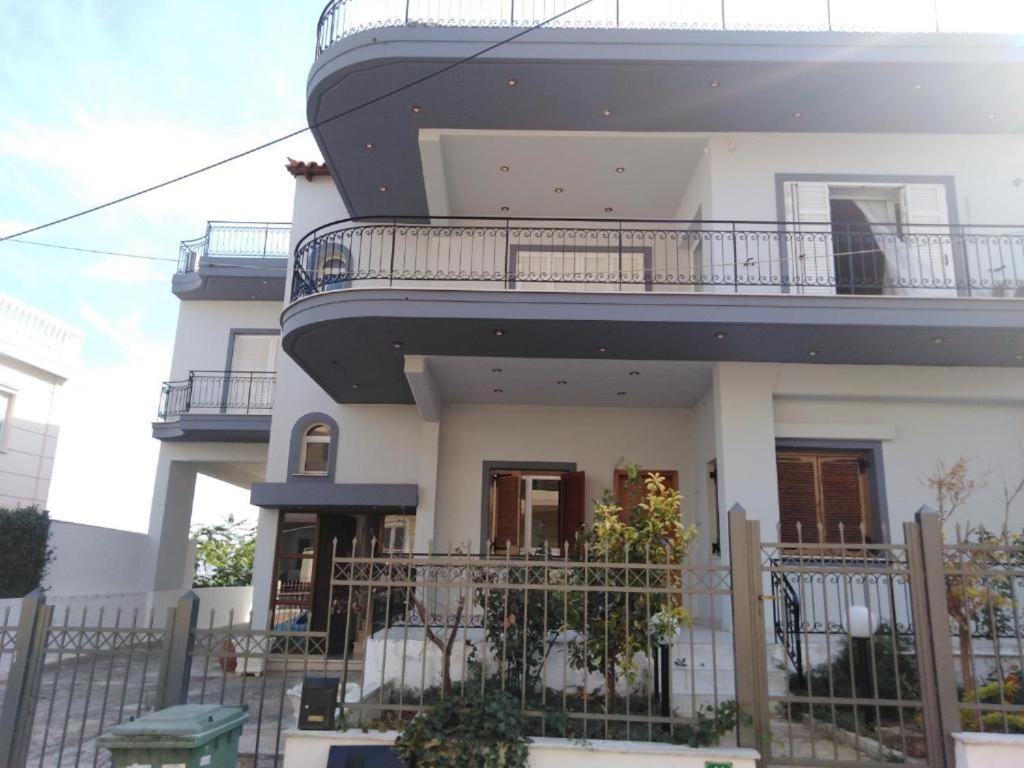 Apartamento Tiffany'S 5' Min From Airport Spáta Exterior foto