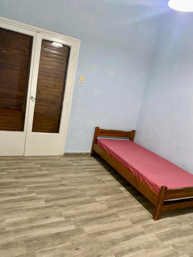 Apartamento Tiffany'S 5' Min From Airport Spáta Exterior foto