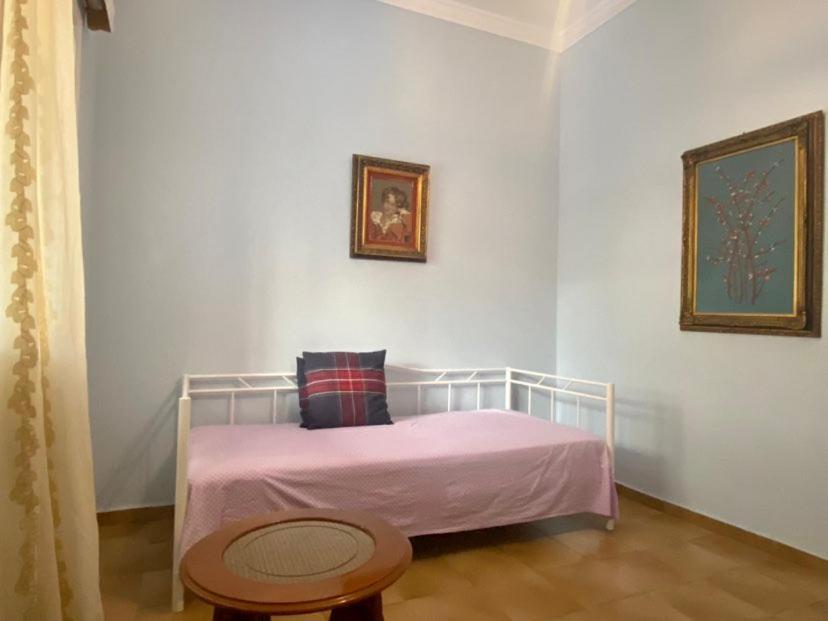 Apartamento Tiffany'S 5' Min From Airport Spáta Exterior foto